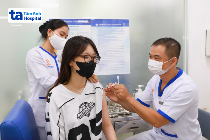 chích vắc xin ngừa hpv