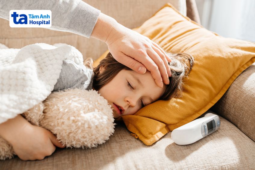 cho trẻ bị sởi uống thuốc hạ sốt khi nhiệt độ bé cao