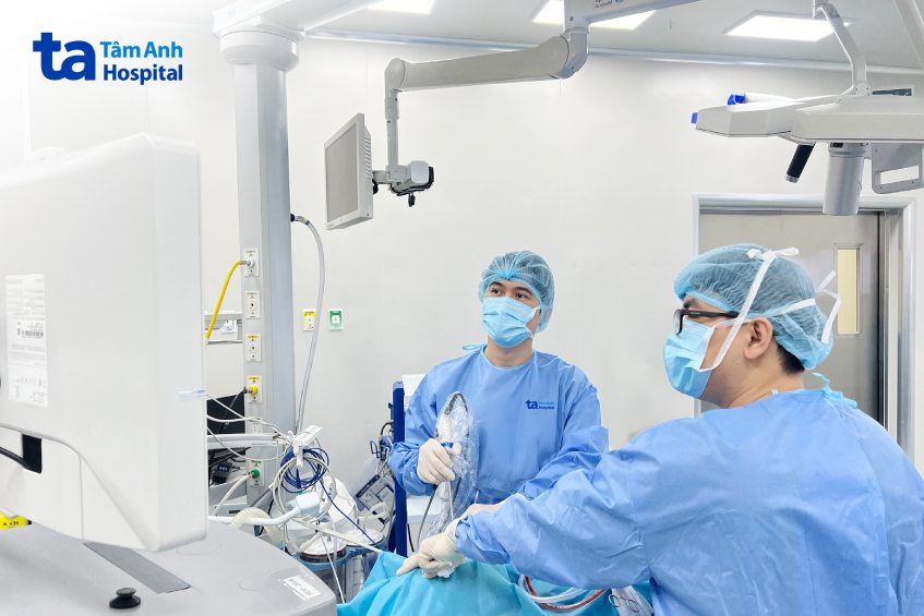 chữa ca nặn mụn bị viêm mũi