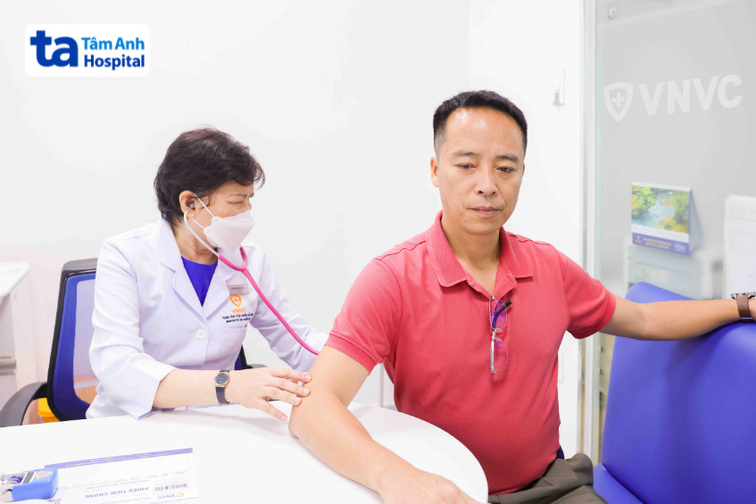 có đội ngũ bác sĩ điều dưỡng viên nhiều năm kinh nghiệm