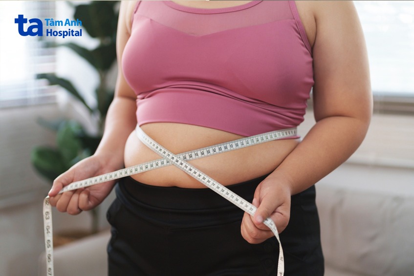 có thể dựa vào chỉ số BMI hoặc chu vi vòng bụng