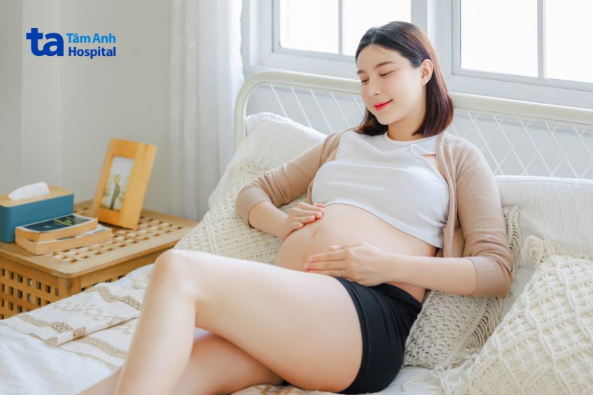 Mẹ bầu bị đa ối nên dành nhiều thời gian nghỉ ngơi hơn, tuyệt đối không làm việc quá sức để đảm bảo an toàn cho hai mẹ con