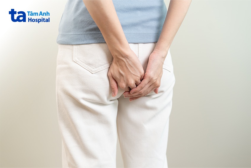dấu hiệu trĩ độ 4