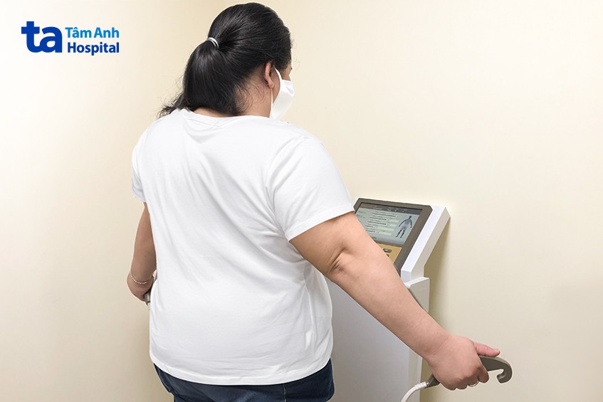 đo inbody để xác định bmi cho bệnh nhân