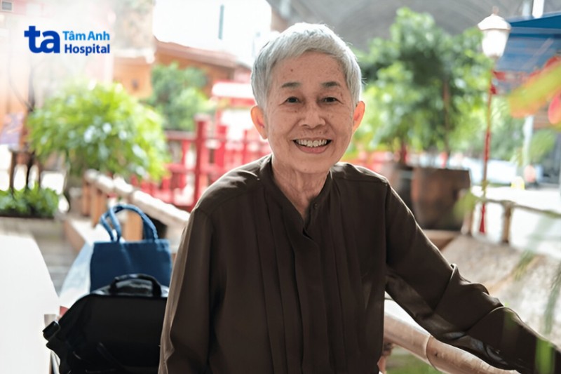 theo thời gian da ở người già sẽ có đồi mồi