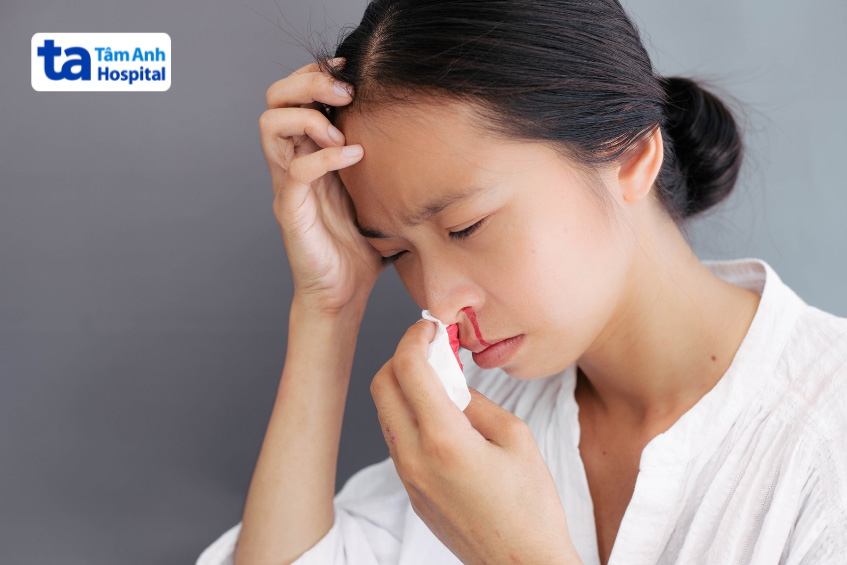 dùng thuốc chống đông có thể gặp tác dụng phụ