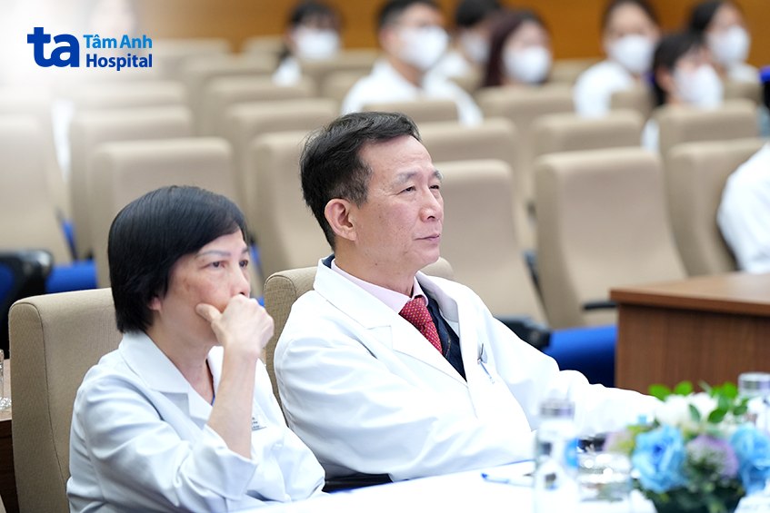 gs ts bs ngô quý châu hiện diện tại chương trình