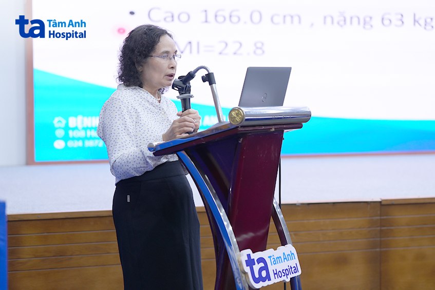 khoảnh khắc hội thảo loãng xương