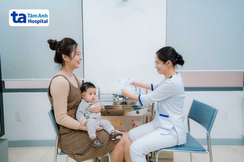 không tiêm nhắc lại vắc xin 6 trong 1 có sao không