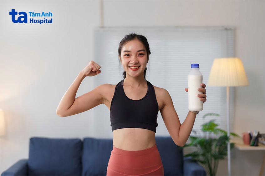 nên uống sữa mỗi ngày giúp xương khỏe