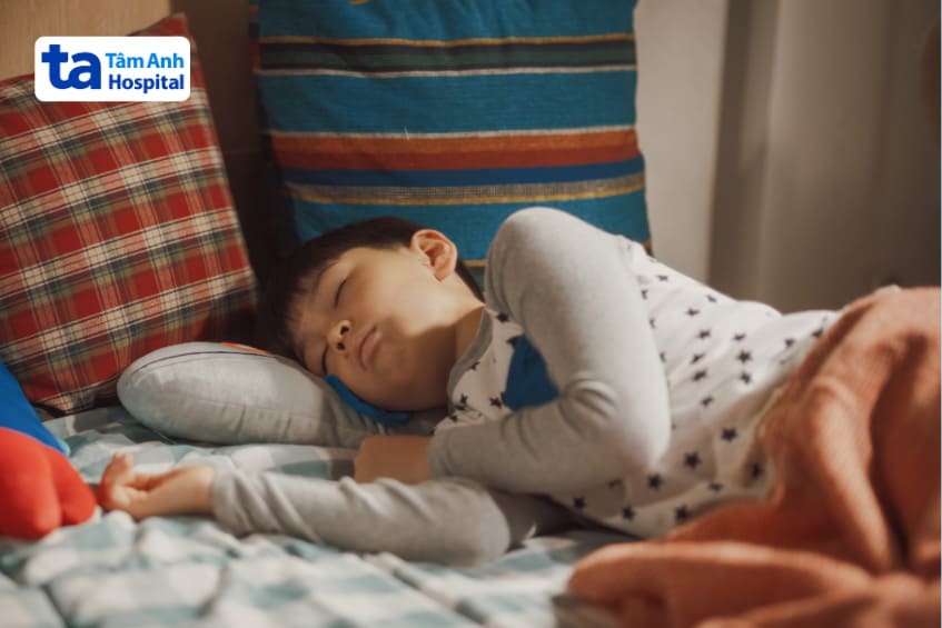 ngủ đủ giấc và chất lượng kích thích hormone tăng trưởng