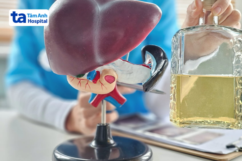 người bị viêm gan B có uống bia được không