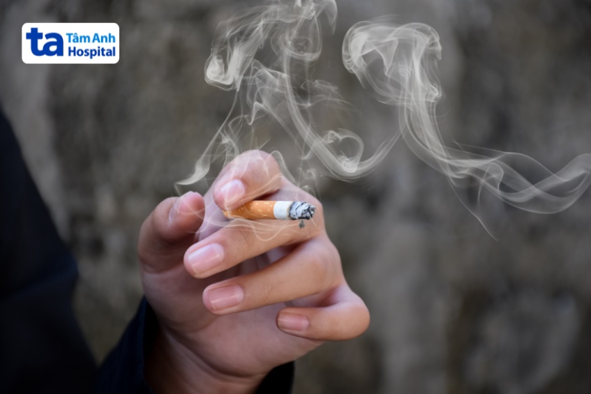 nguy cơ tai biến nhẹ do hút thuốc lá