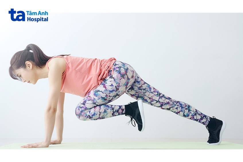 plank leo núi tác động nhiều nhóm cơ