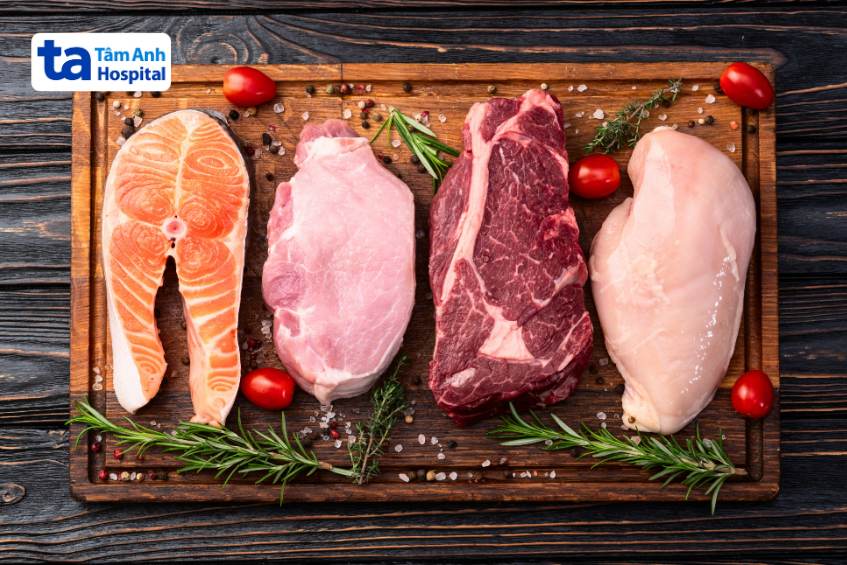 sau khi tiêm vaccine nên ăn các loại thịt