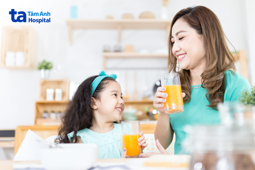 sử dụng thực phẩm tự nhiên mang lại nhiều lợi ích hơn so với việc chỉ dựa vào viên uống bổ sung