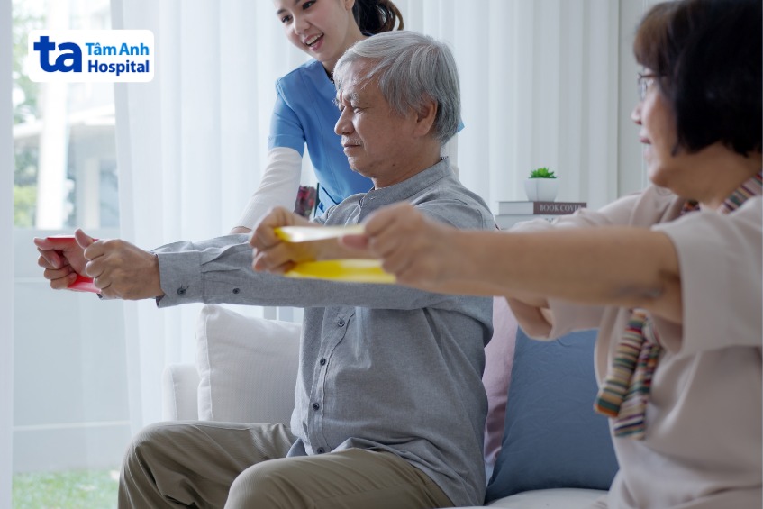 tập phục hồi chức năng sau tai biến nhẹ