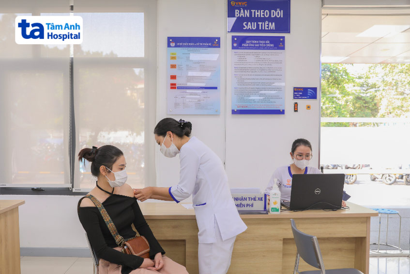 theo dõi sau tiêm phòng hpv
