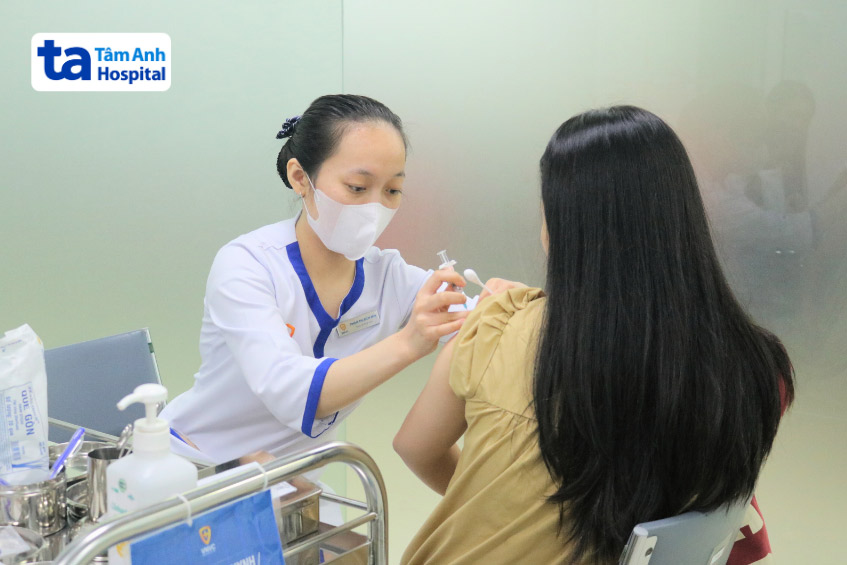 tiêm vắc xin phòng hpv cho phụ nữ