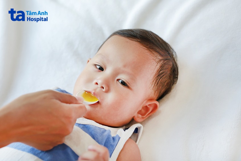 trẻ em trên 6 tháng nên dùng dung dịch pha loãng