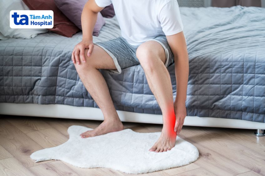 viêm gân chày sau làm mất thăng bằng