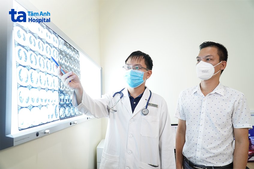 x quang viêm phổi do phế cầu có những dấu hiệu điển hình