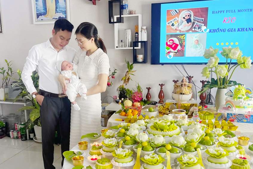 bé khổng gia khang