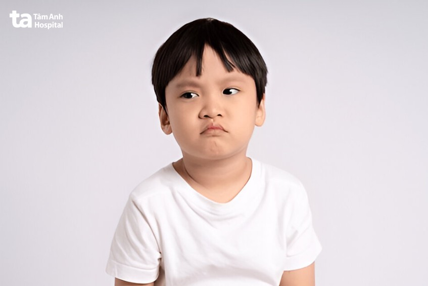 bé trai dễ mắc bệnh hơn bé gái