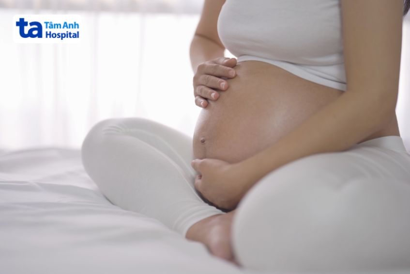 Bệnh Ebstein hình thành khi trẻ còn trong bụng mẹ