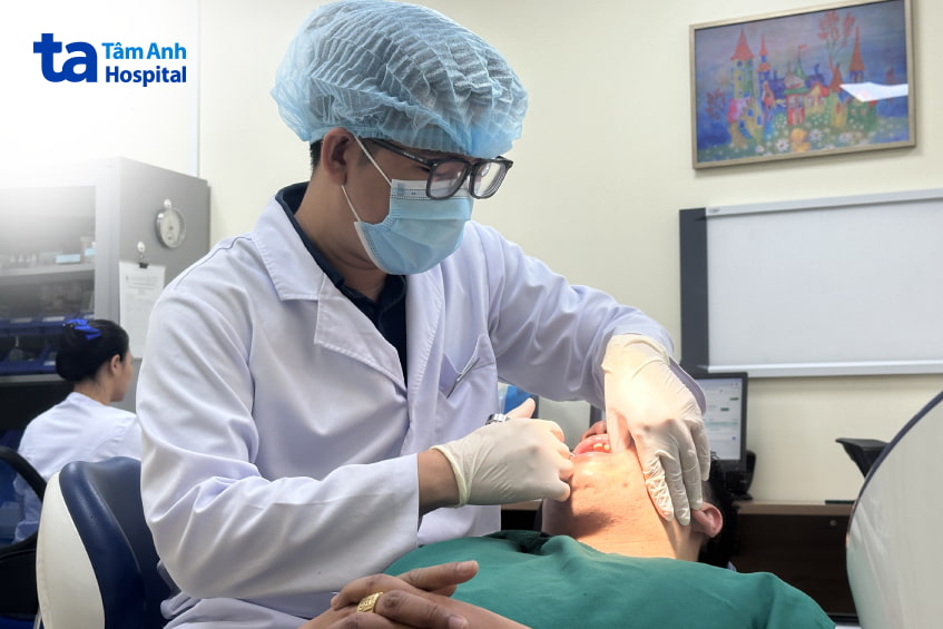 bị lệch khớp cắn