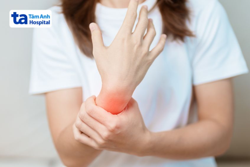 Biến chứng khi hút dịch khớp cổ tay