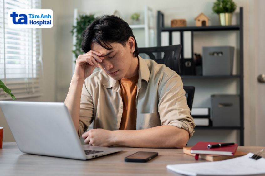 Căng thẳng, áp lực quá mức thường gây hồi hộp tim đập nhanh