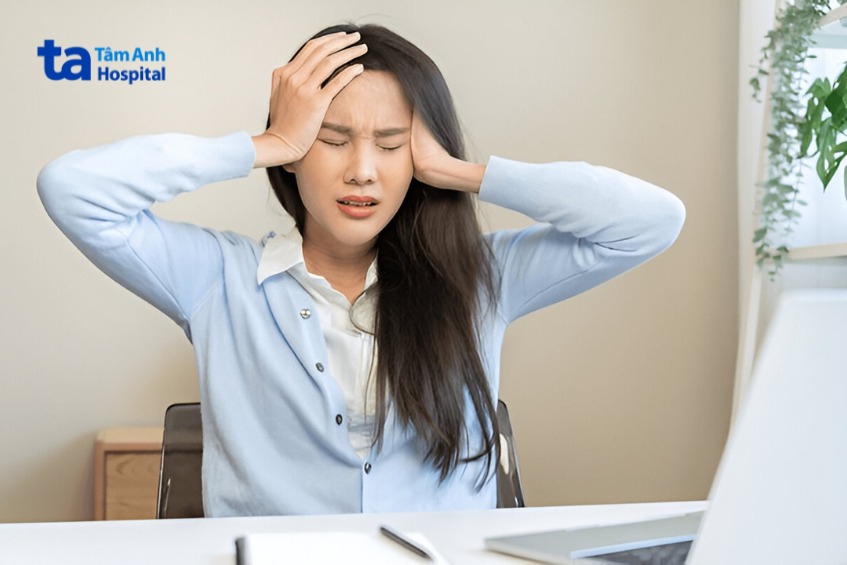 căng thẳng kéo dài có thể làm tăng cảm giác ngứa khi bị vảy nến thể giọt