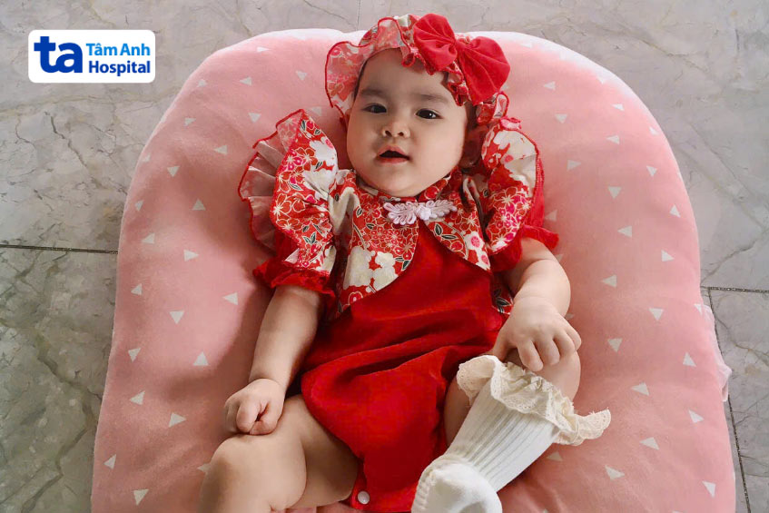 Con gái của vợ chồng chị Trinh chào đời khỏe mạnh nhờ phương pháp IVF và sinh thiết sàng lọc phôi tại IVF Tâm Anh TP.HCM
