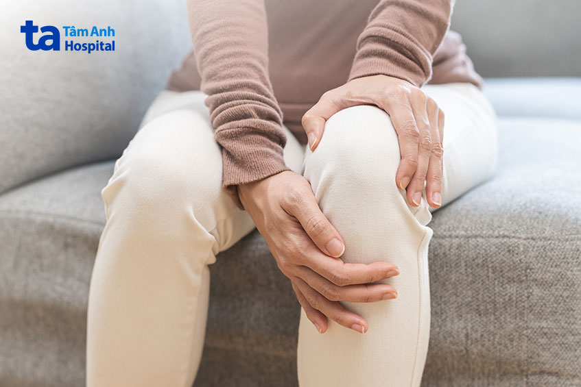 Đau khớp gối khi trời lạnh do bệnh xương khớp