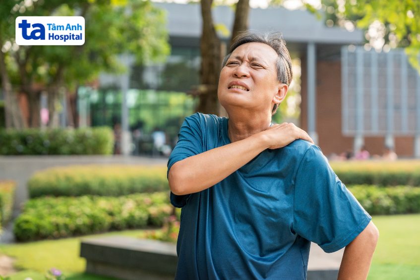 nhức mỏi khớp vai là tình trạng phổ biến