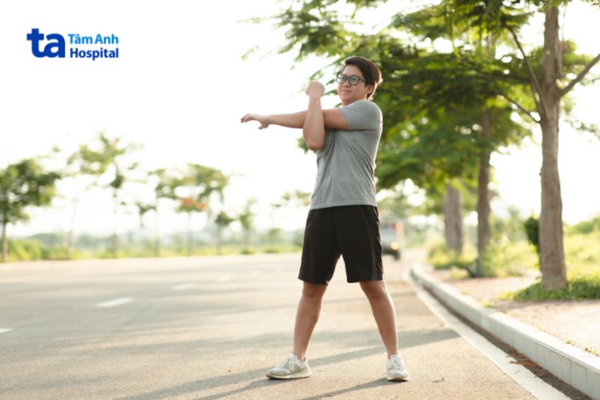 Đau thần kinh tọa chọn vận động nhẹ nhàng