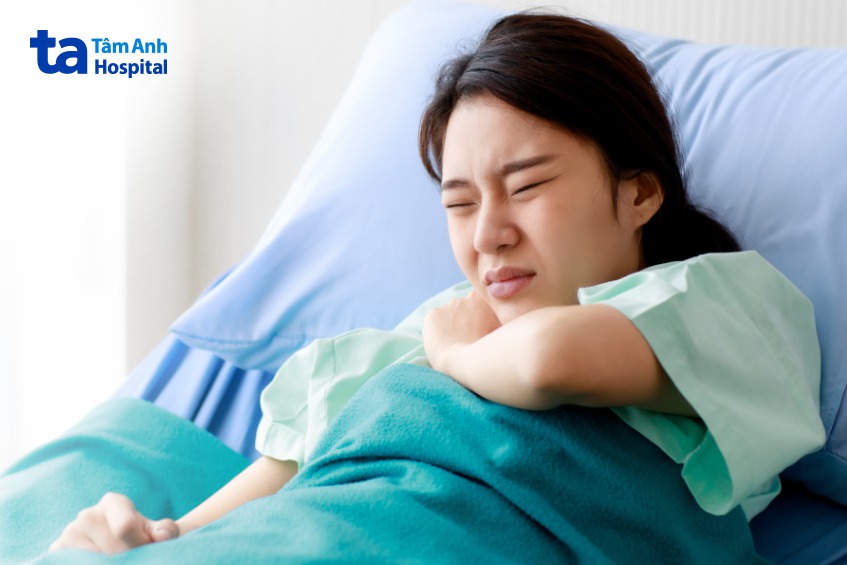 đau vú ở tuổi dậy thì có nguy hiểm không