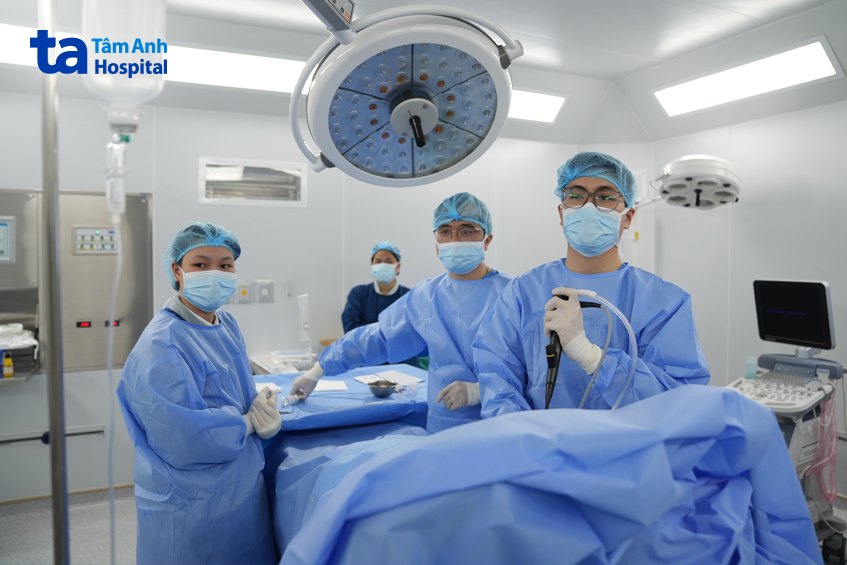 điều trị tràn dịch màng phổi bằng phẫu thuật