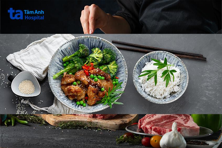 dinh dưỡng cho mẹ sau sinh rất quan trọng