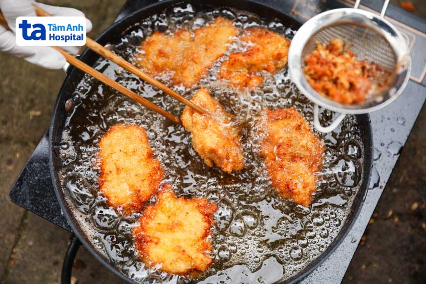 Hạn chế tiêu thụ đồ nhiều dầu mỡ