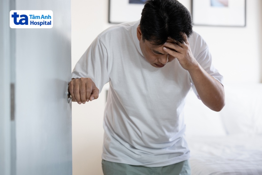 hoa mắt chóng mặt dấu hiệu cảnh báo đột quỵ