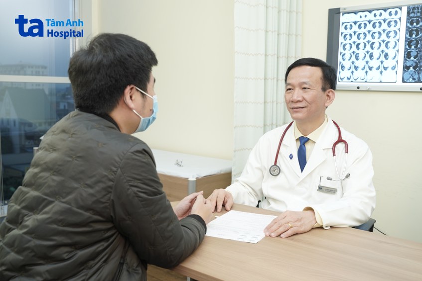 kháng sinh điều trị tràn dịch màng phổi cần tuân theo chỉ định
