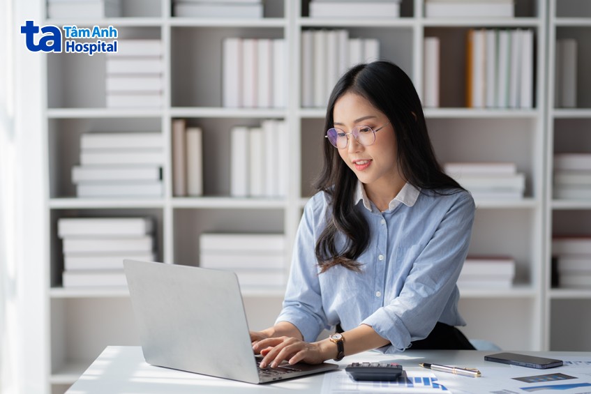 làm việc đủ sáng để ổn định tầm nhìn