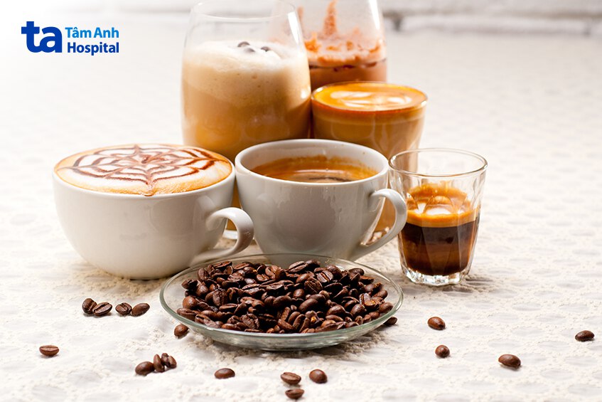 mẹ vẫn có thể uống cà phê sữa