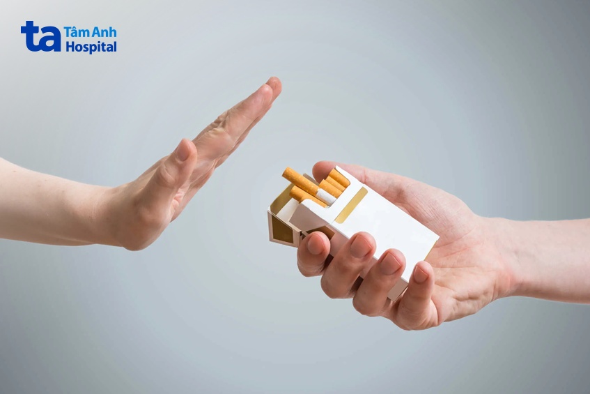 nên ngừng hút thuốc lá để bảo vệ phổi và sức khỏe toàn diện