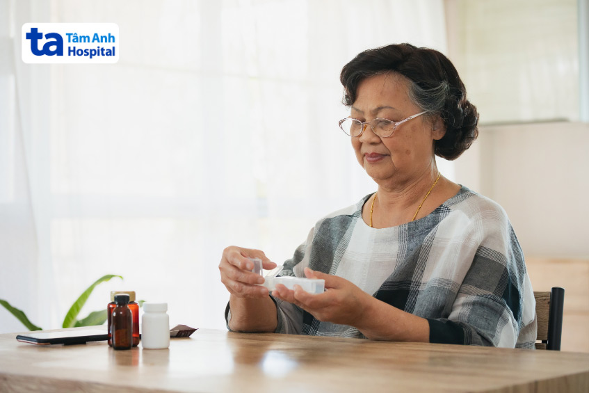 Người bệnh cần tuân thủ dùng thuốc huyết áp đúng theo chỉ định của bác sĩ