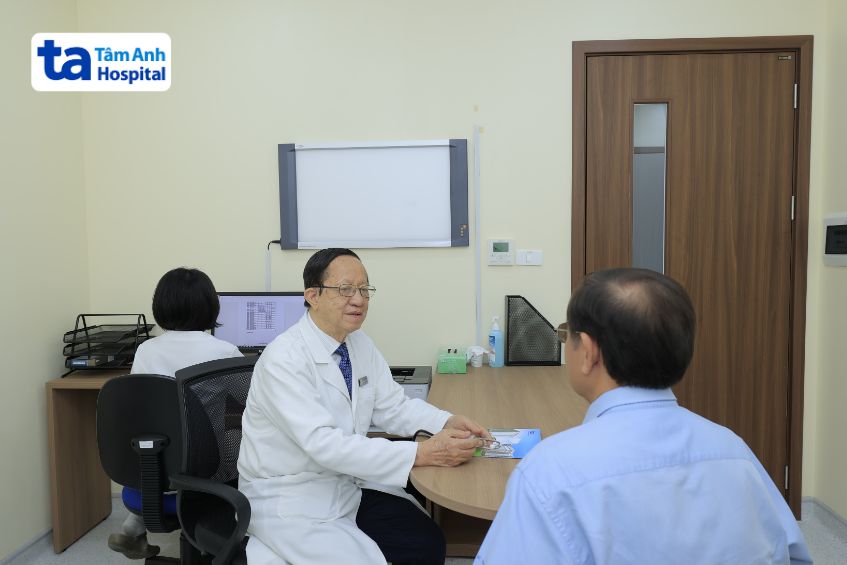 Để biết đau ngực trái có bị sao không, người bệnh nên thăm khám trực tiếp với bác sĩ để tìm đúng nguyên nhân và điều trị phù hợp.