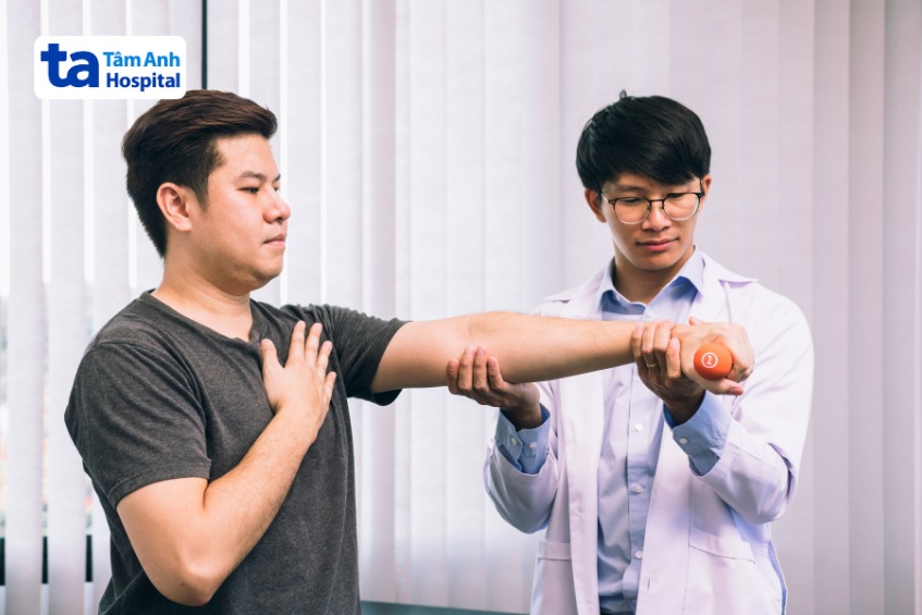 người bệnh phục hồi sau tai biến