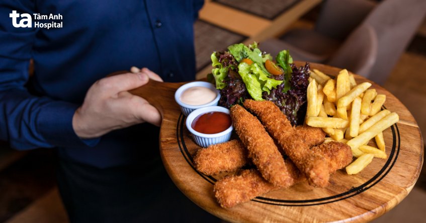 người bệnh vảy nến nên hạn chế tối đa thực phẩm chiên rán